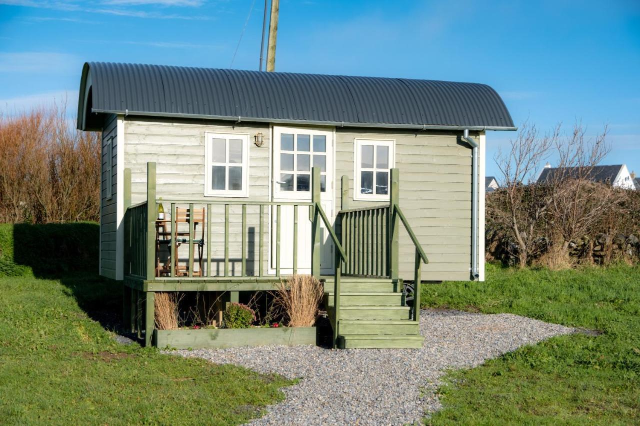 Wild Meadow Huts Villa Doolin Bagian luar foto