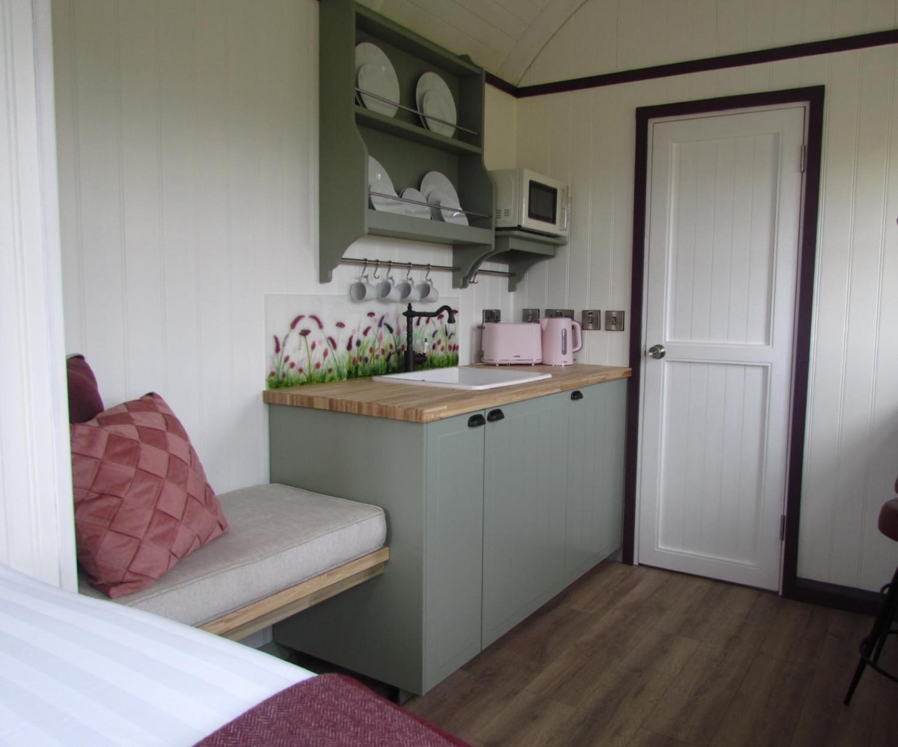 Wild Meadow Huts Villa Doolin Bagian luar foto