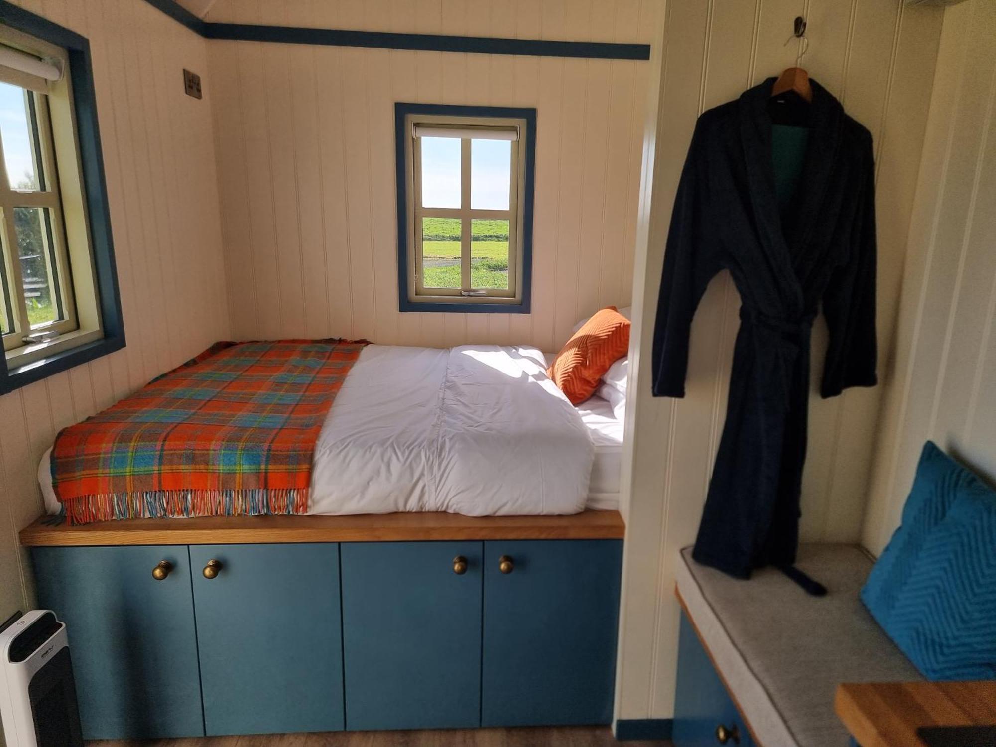 Wild Meadow Huts Villa Doolin Bagian luar foto
